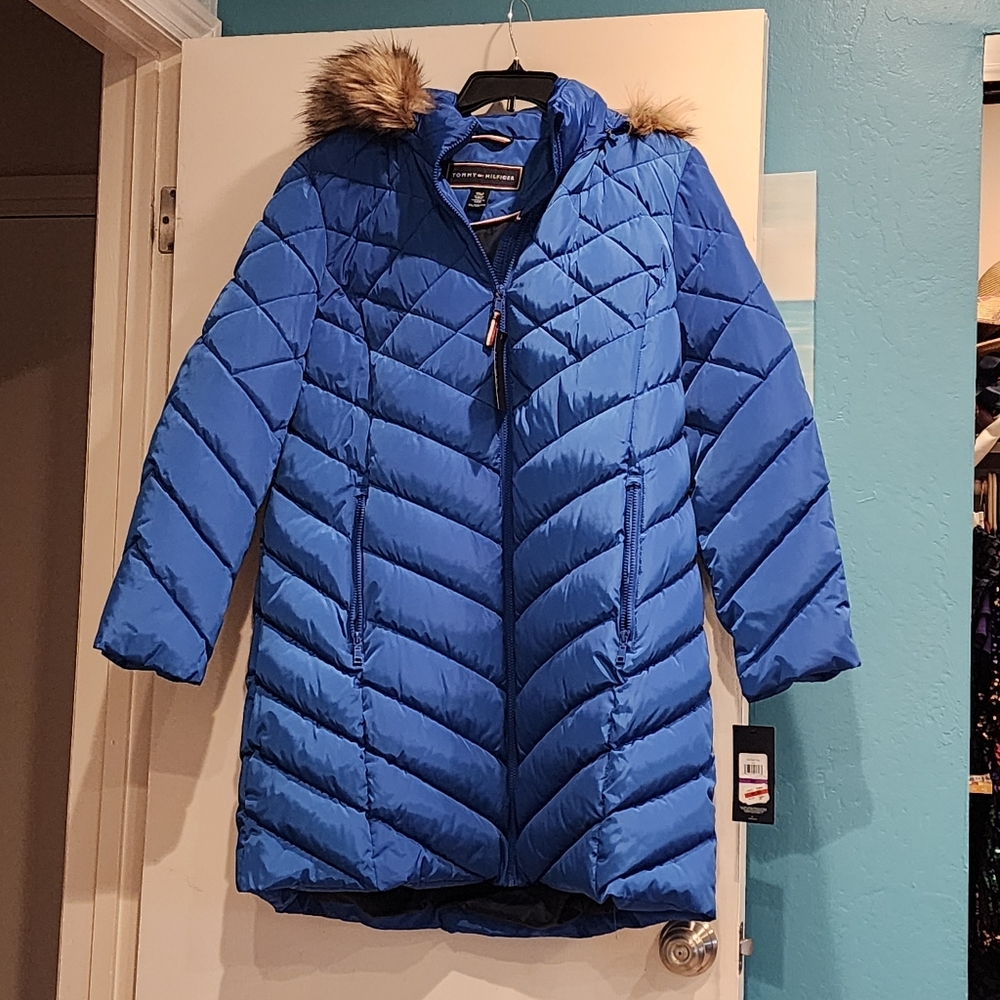 NWT XXL Tommy Hilfiger knee length puffer coat with faux fur hood